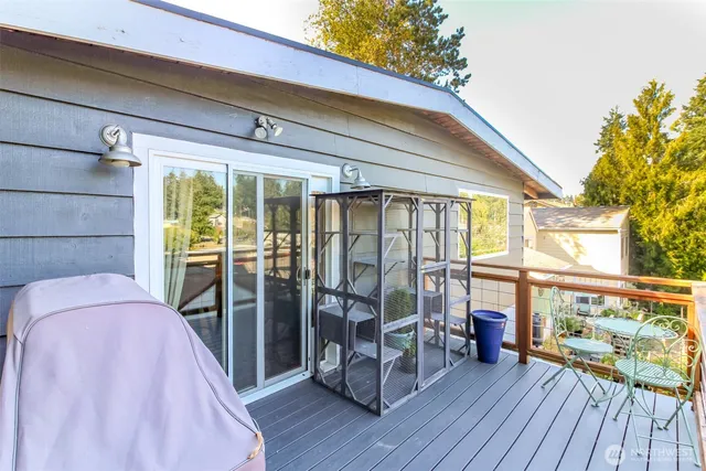 $625,000 | 445 Buena Vista Avenue, Fircrest, WA 98466