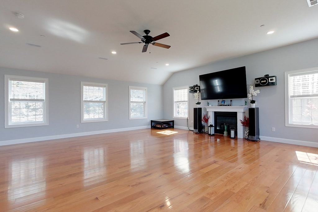 3 Chamberlain Way Pepperell, MA 01463 - Photo 12 of 42