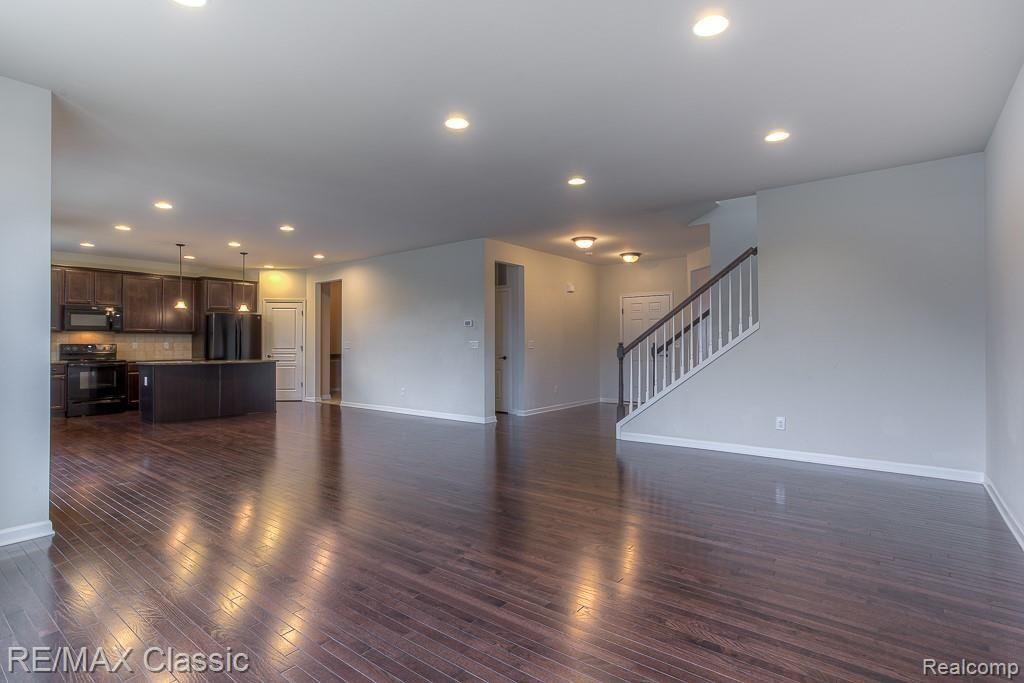 29845 Macintosh Lane New Hudson, MI 48165 - Photo 7 of 46