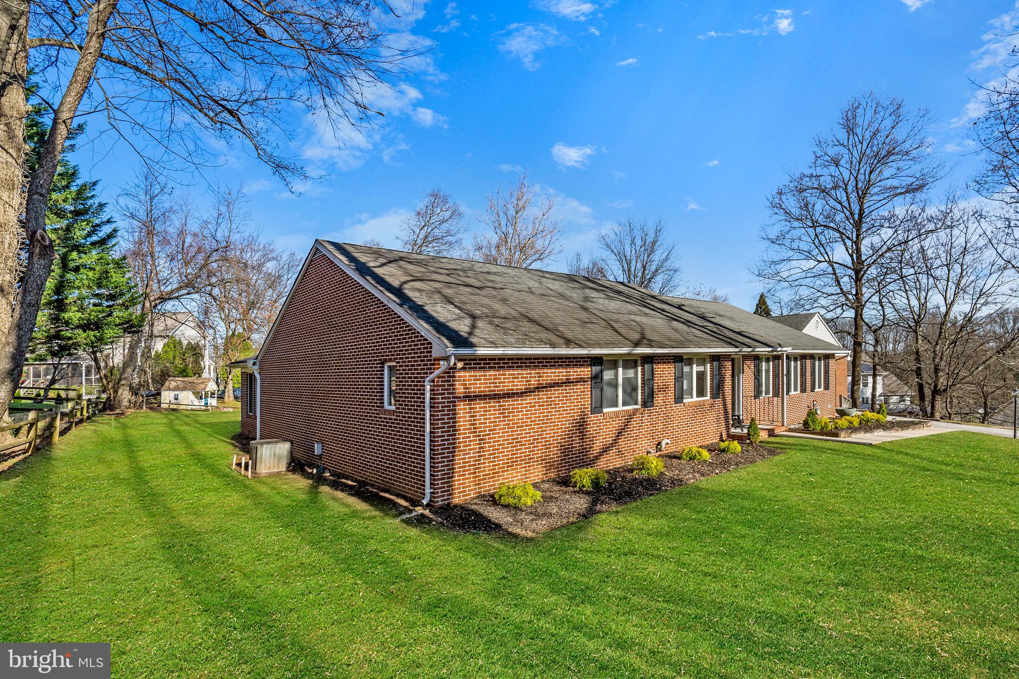 1306 Denby Road Towson, MD 21286 - Photo 4 of 47
