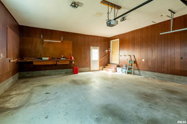 $229,900 | 4799 Highway 37, Marion, IL 62959