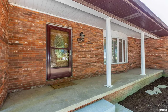 $229,900 | 4799 Highway 37, Marion, IL 62959