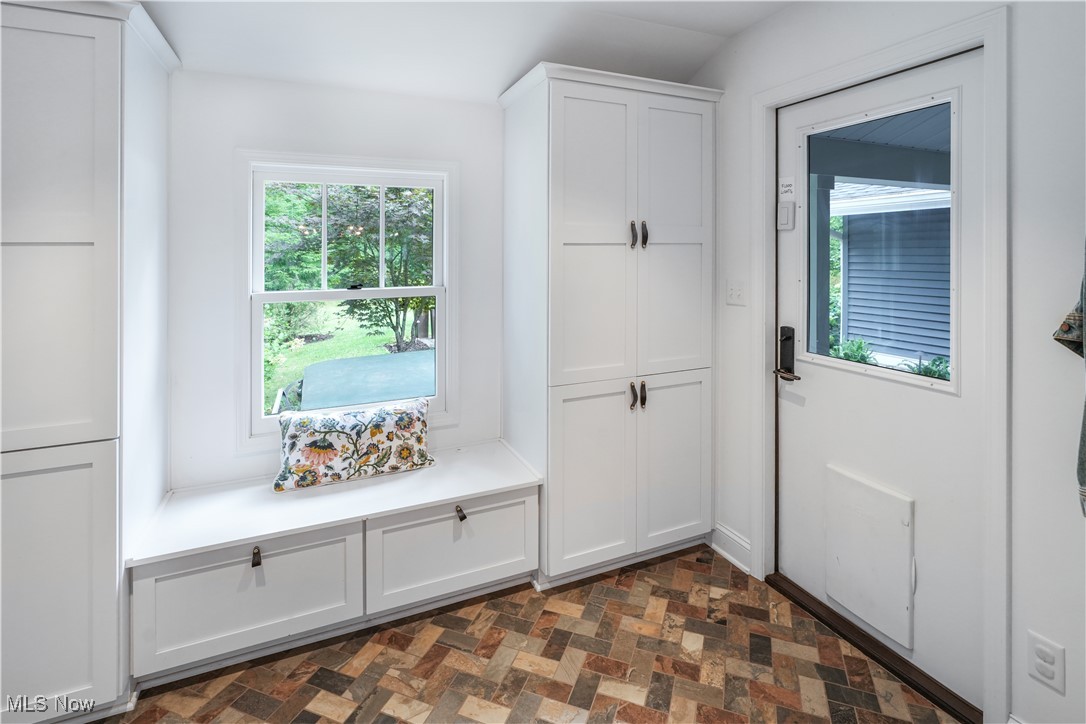 27799 Emery Road Chagrin Falls, OH 44022 - Photo 20 of 44 Gallery Image 20
