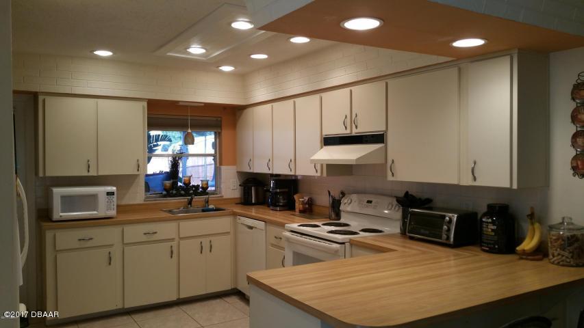 1424 Ruthbern Road Daytona Beach, FL 32114 - Photo 2 of 14 20170630183702322730000000-o