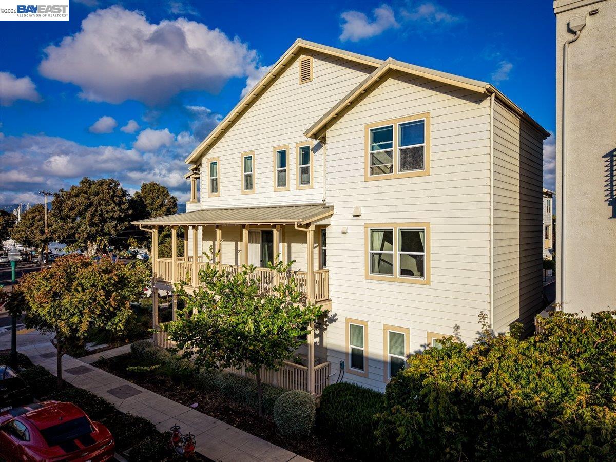 1826 Entrance Road Alameda, CA 94501 - Photo 1 of 46 Gallery Image 1