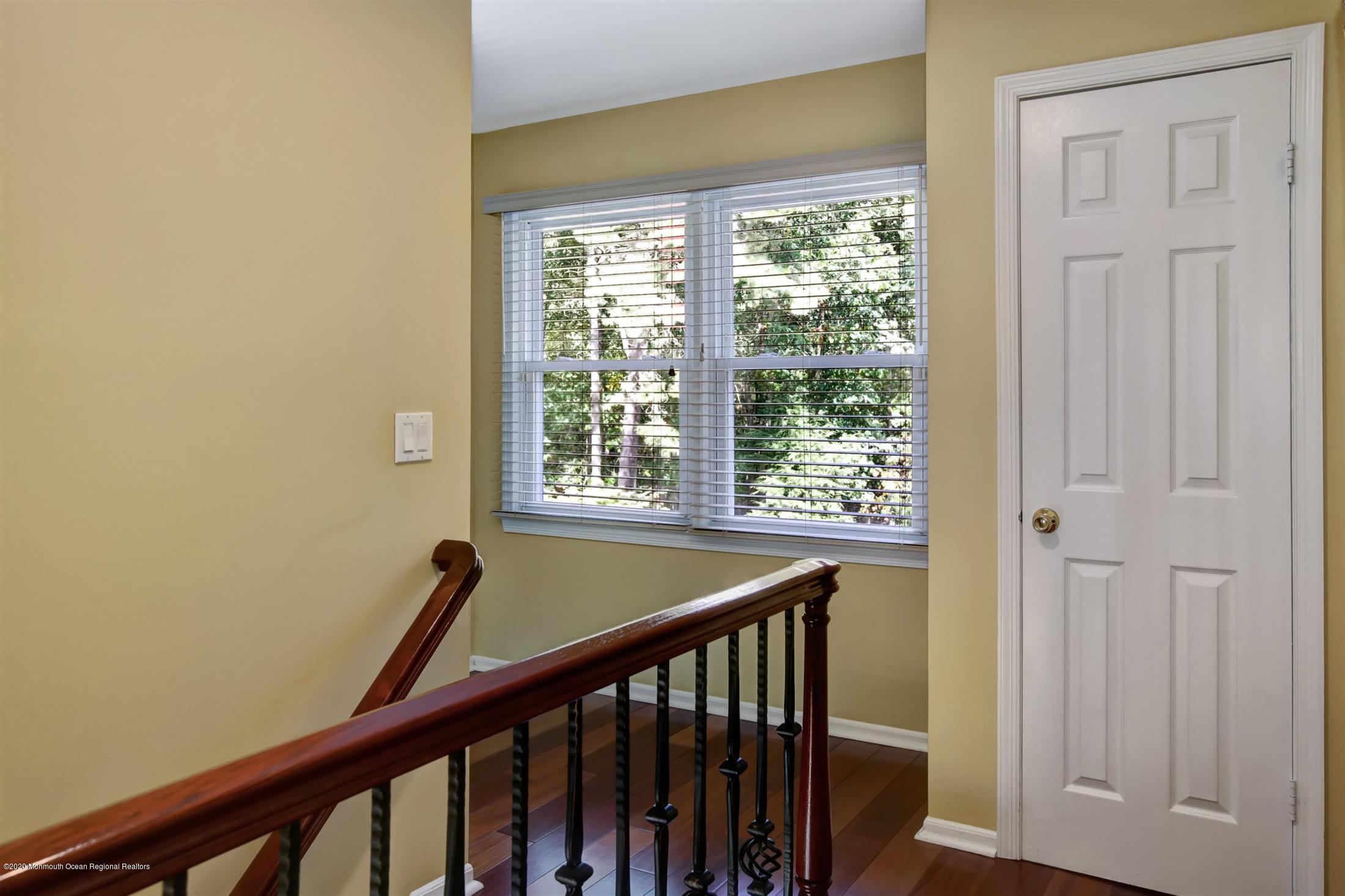 1 Rue Monet Jackson, NJ 08527 - Photo 23 of 35 21-Second Level Foyer