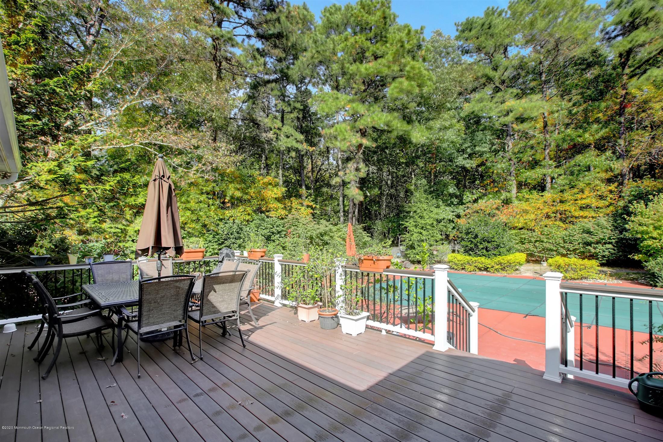 1 Rue Monet Jackson, NJ 08527 - Photo 5 of 35 32-Deck