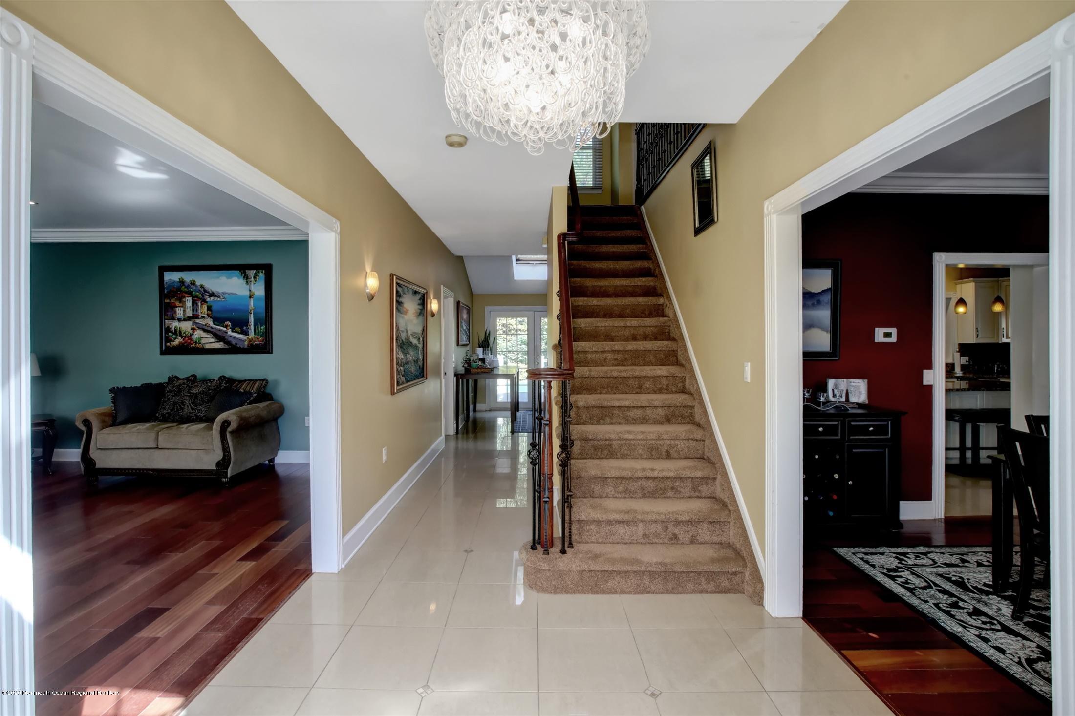 1 Rue Monet Jackson, NJ 08527 - Photo 7 of 35 05-Foyer
