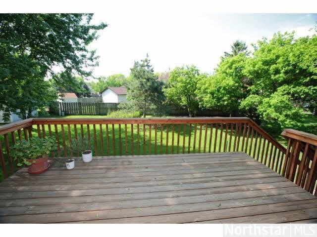 1556 Hillview Road Shoreview, MN 55126 - Photo 3 of 3 Gallery Image 3