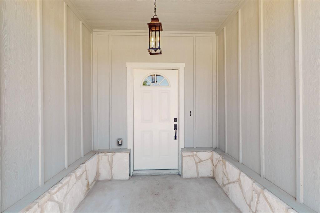 4 Loving Road Perrin, TX 76486 - Photo 3 of 16