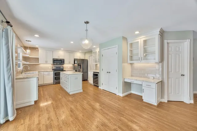 $3,200 | 20401 Matterhorn Drive, Lawrenceburg, IN 47025