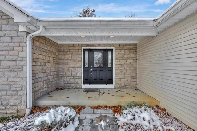 $3,200 | 20401 Matterhorn Drive, Lawrenceburg, IN 47025