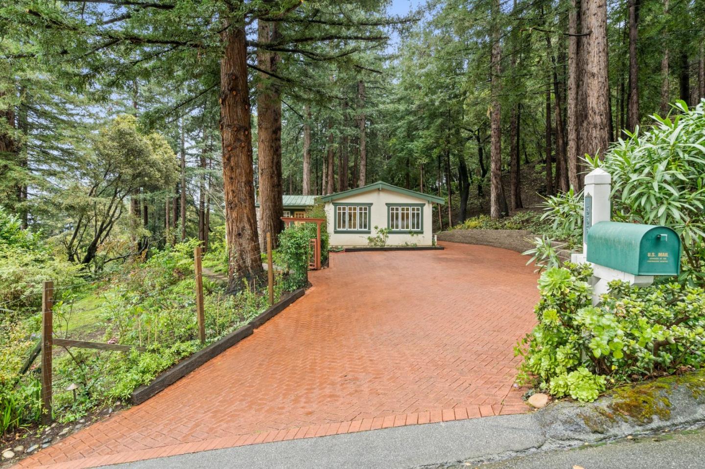 555 Summit Spring Road Woodside, CA 94062 - Photo 4 of 90