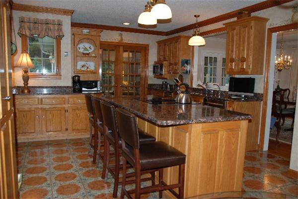 337 Appleton Street North Andover, MA 01845 - Photo 4 of 22 Gallery Image 4
