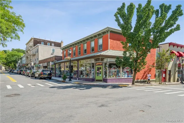 $3,500 | 2 Main Street, Unit 2E, Hastings-on-Hudson, NY 10706