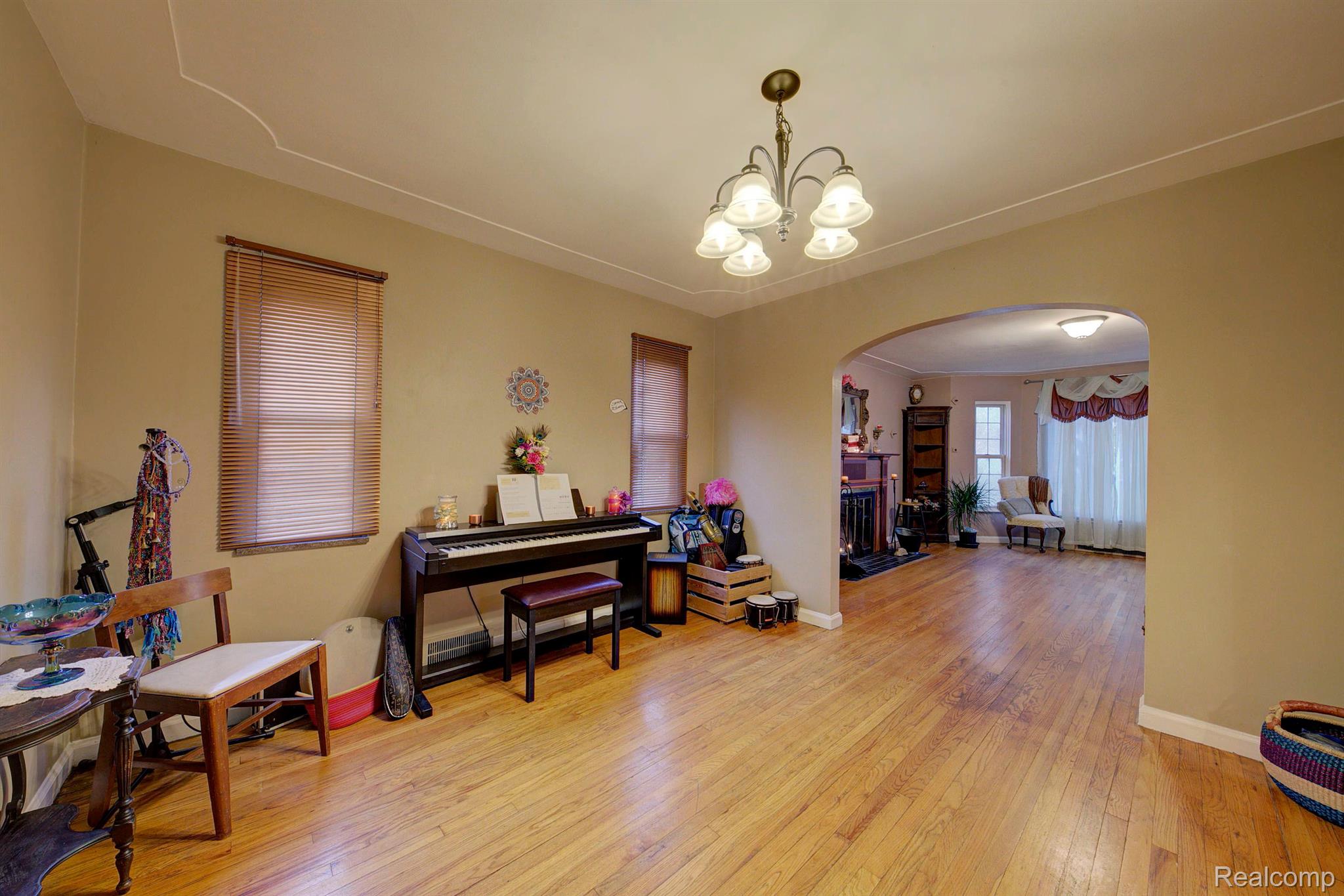 167 Mohawk Road Pontiac, MI 48341 - Photo 19 of 63 Gallery Image 19