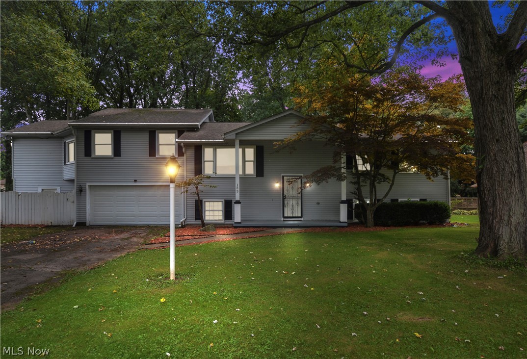 133 Roche Way Youngstown, OH 44512 - Photo 1 of 25 Gallery Image 1