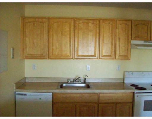 505 South Pine Island Road, Unit 308B Plantation, FL 33324 - Photo 5 of 12 Kitchen