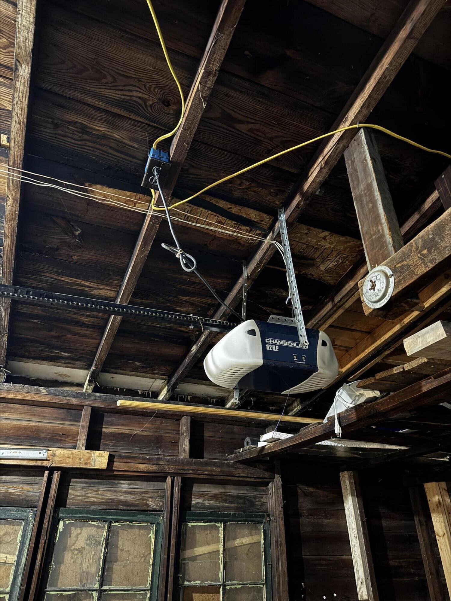 406 Garfield Street Jackson, MI 49203 - Photo 31 of 32 Photo Dec 09 2025, 12 47 24 PM