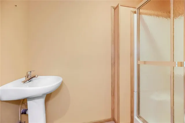 $280,000 | 5701 Russell Street, Mission, KS 66202