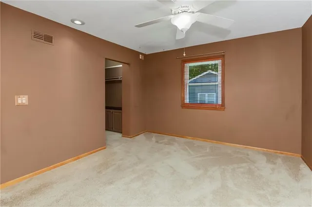 $280,000 | 5701 Russell Street, Mission, KS 66202