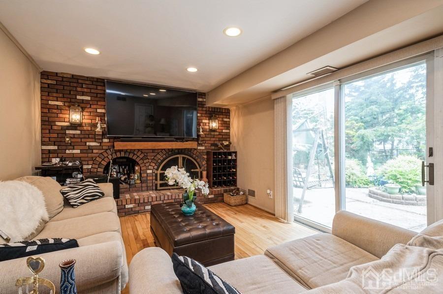 1197 Huron Road North Brunswick, NJ 08902 - Photo 13 of 27 Gallery Image 13