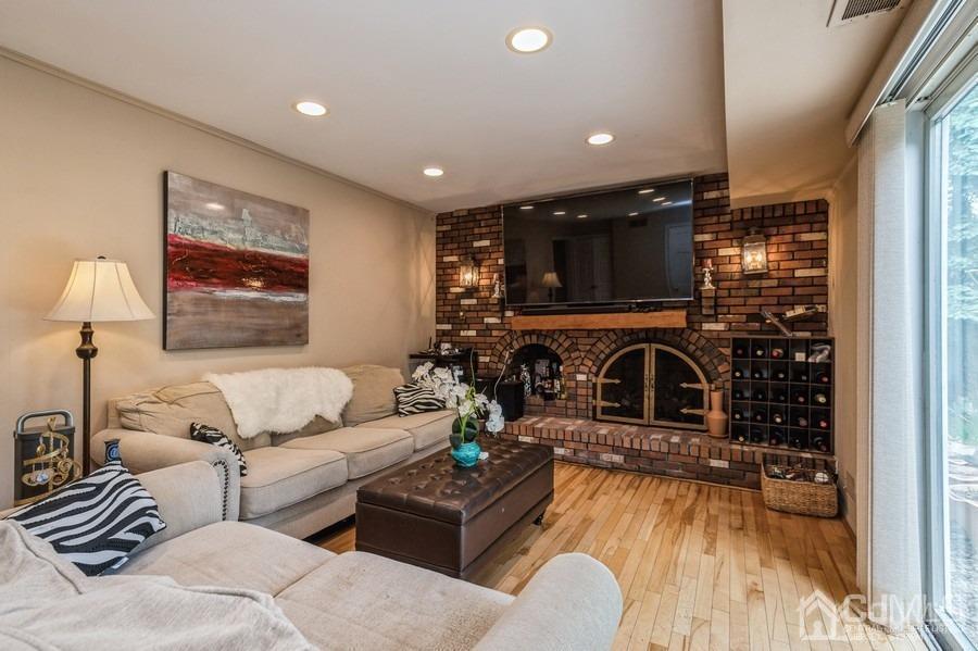 1197 Huron Road North Brunswick, NJ 08902 - Photo 14 of 27 Gallery Image 14