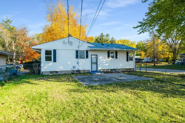 $170,000 | 417 27th Street, Rockford, IL 61108