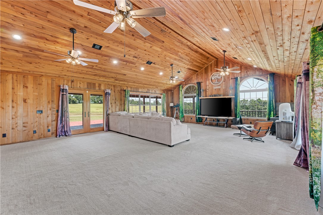 4923 Wire Road Ozark, AR 72949 - Photo 10 of 57 Gallery Image 10