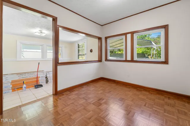 $209,000 | 9494 Porterfield Highway, Abingdon, VA 24210