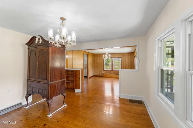 $209,000 | 9494 Porterfield Highway, Abingdon, VA 24210