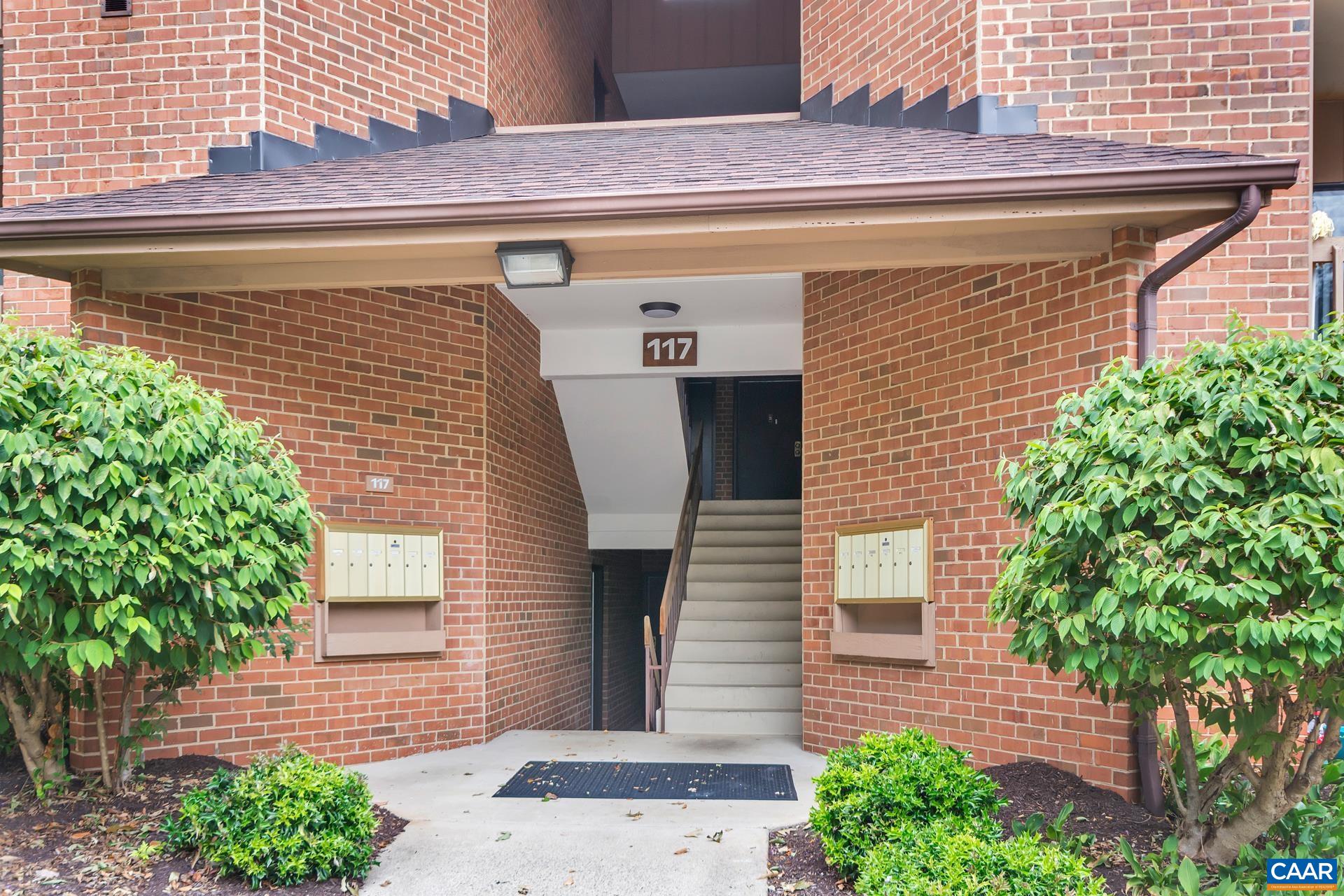 117 Turtle Creek Road, Unit 8 Charlottesville, VA 22901 - Photo 2 of 15 Gallery Image 2