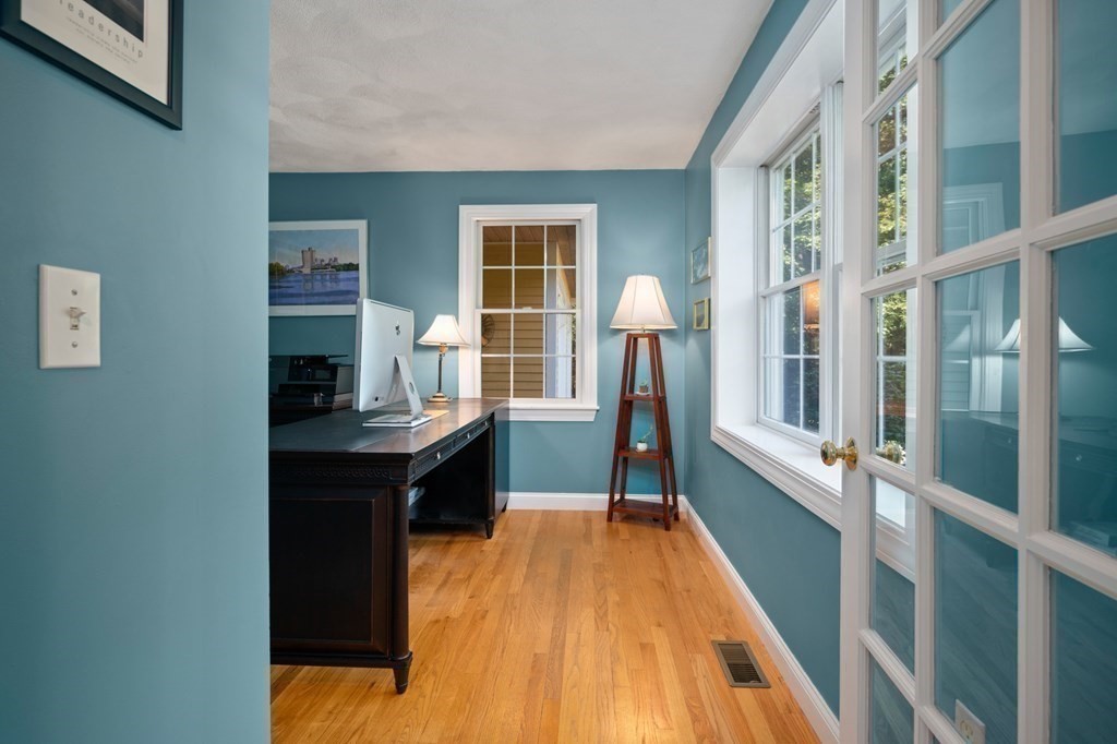 8 Malm Road North Reading, MA 01864 - Photo 4 of 42 Gallery Image 4