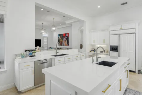 $6,850,000 | 11513 Green Bayberry Drive, Palm Beach Gardens, FL 33418