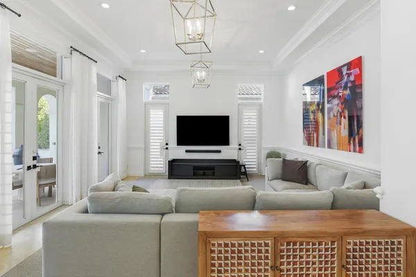 $6,450,000 | 11513 Green Bayberry Drive, Palm Beach Gardens, FL 33418