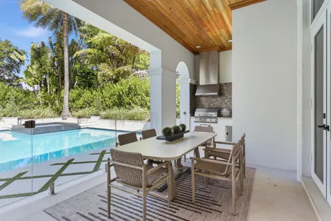 $6,450,000 | 11513 Green Bayberry Drive, Palm Beach Gardens, FL 33418