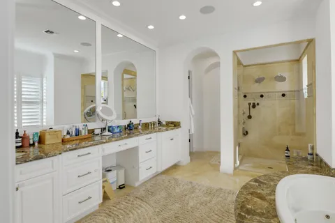 $6,850,000 | 11513 Green Bayberry Drive, Palm Beach Gardens, FL 33418