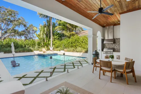 $6,850,000 | 11513 Green Bayberry Drive, Palm Beach Gardens, FL 33418