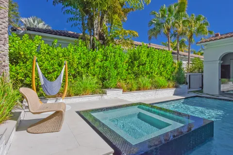 $6,850,000 | 11513 Green Bayberry Drive, Palm Beach Gardens, FL 33418