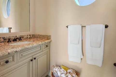 $6,850,000 | 11513 Green Bayberry Drive, Palm Beach Gardens, FL 33418