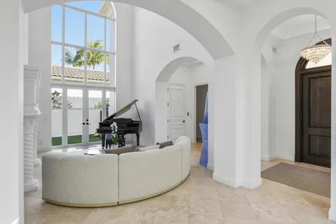 $6,850,000 | 11513 Green Bayberry Drive, Palm Beach Gardens, FL 33418