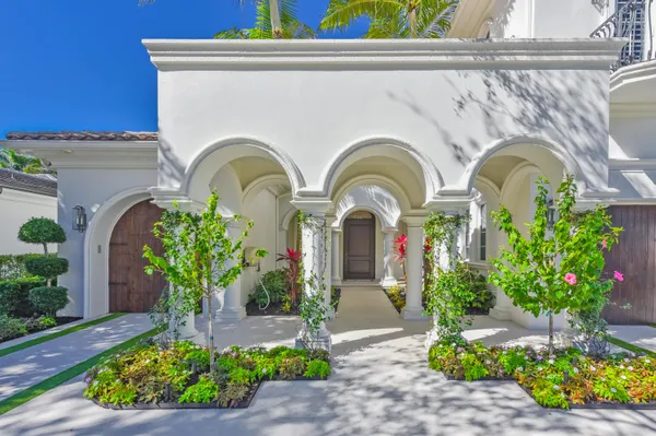 $6,450,000 | 11513 Green Bayberry Drive, Palm Beach Gardens, FL 33418