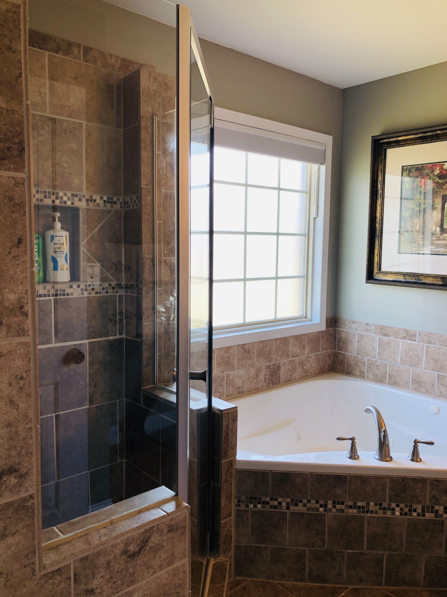 5910 Whisper Ridge Lane Corryton, TN 37721 - Photo 11 of 17 Master Bath