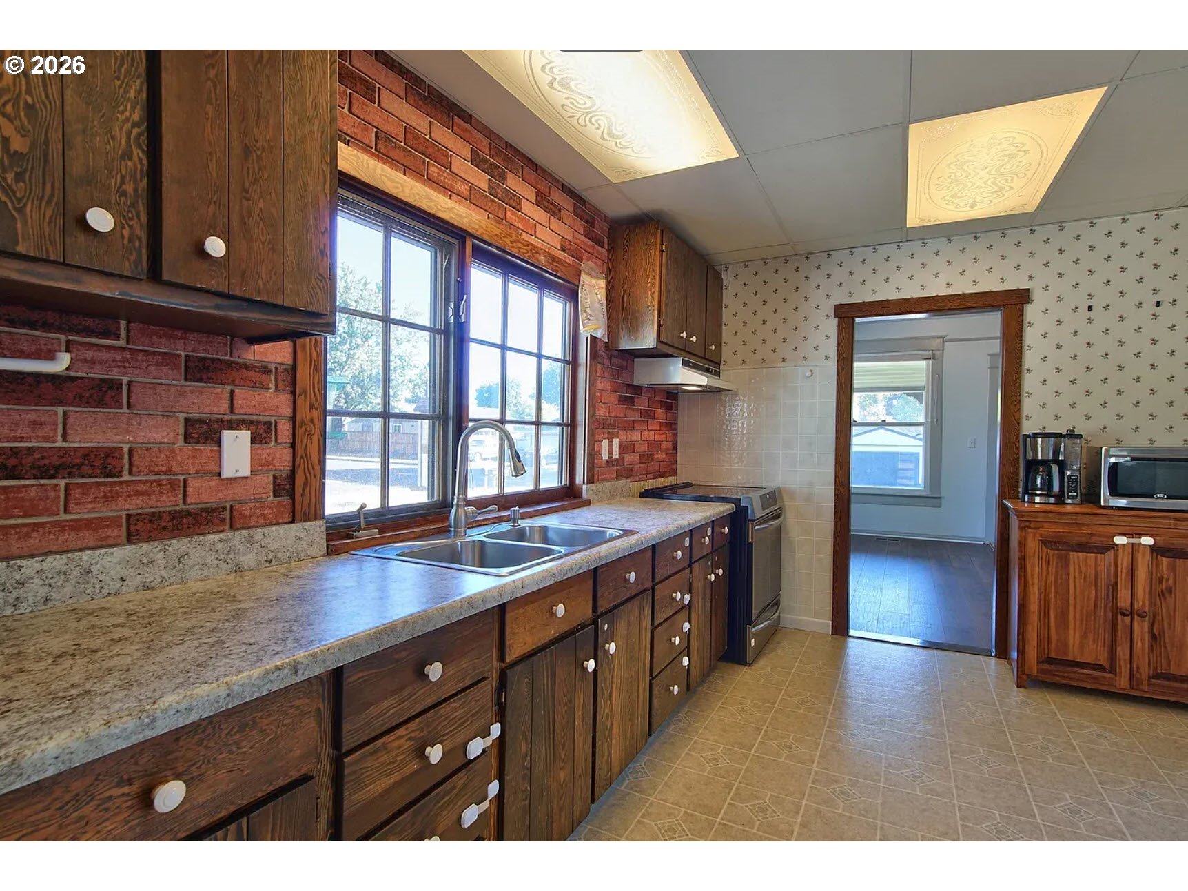 489 South 18th Avenue Cornelius, OR 97113 - Photo 11 of 18