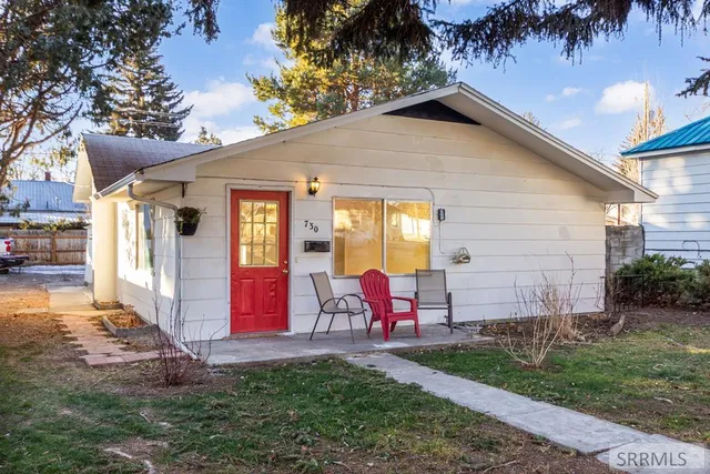 $295,000 | 730 10th Street, Idaho Falls, ID 83404