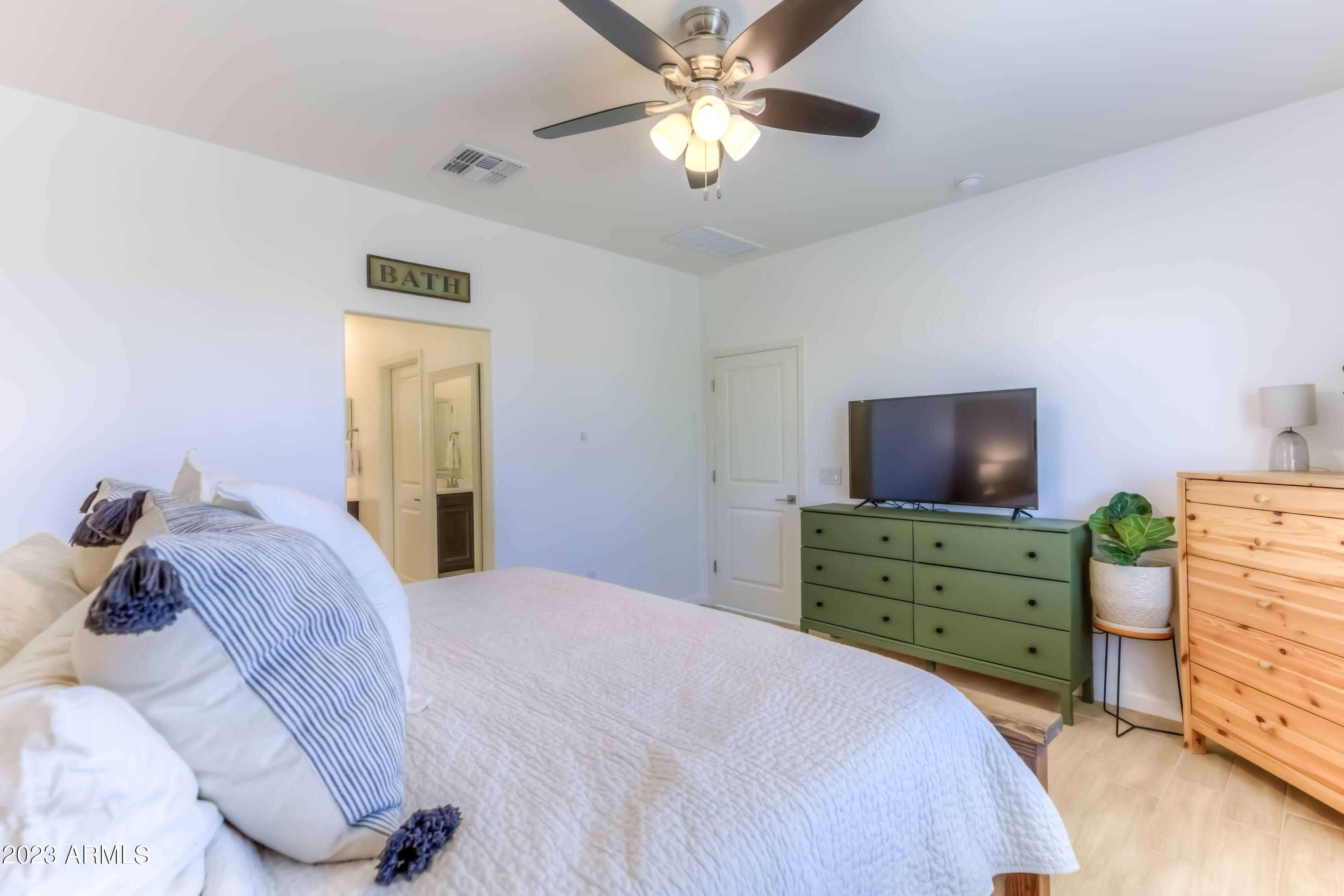 7560 South Circulo Rio Blanco Tucson, AZ 85756 - Photo 22 of 52 23 Main Bedroom photo d