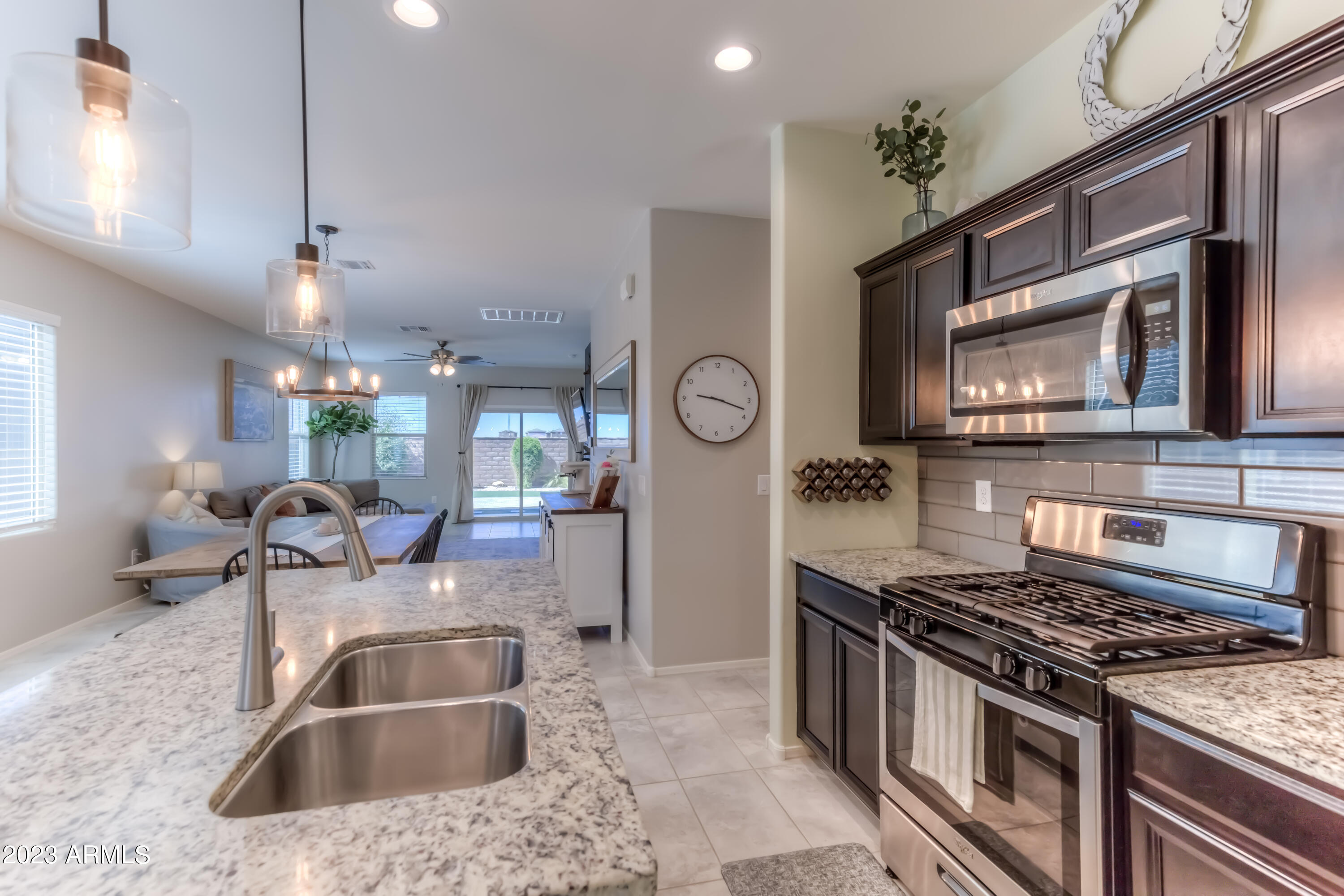8 Kitchen photo b