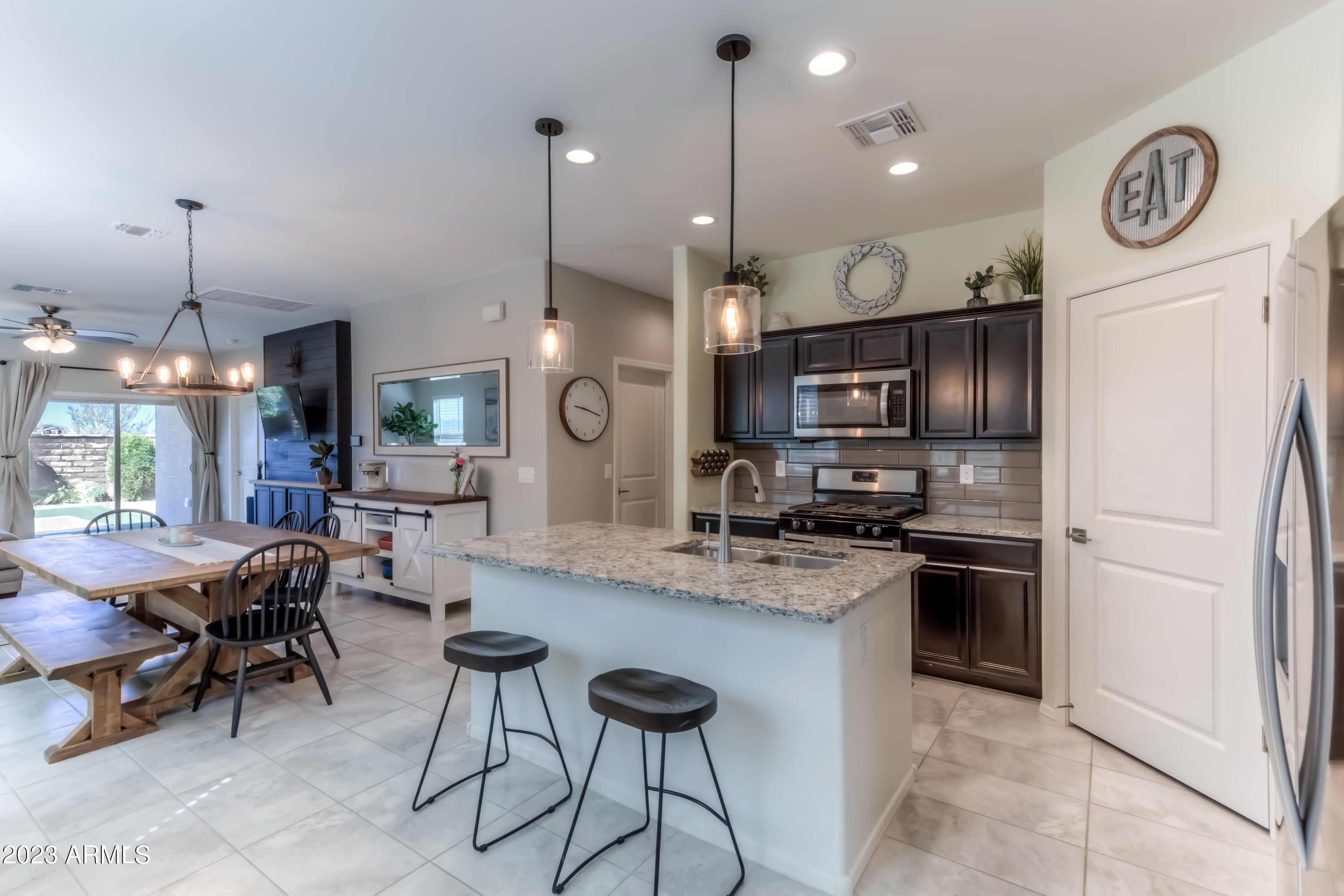 7560 South Circulo Rio Blanco Tucson, AZ 85756 - Photo 10 of 52 11 Kitchen photo e
