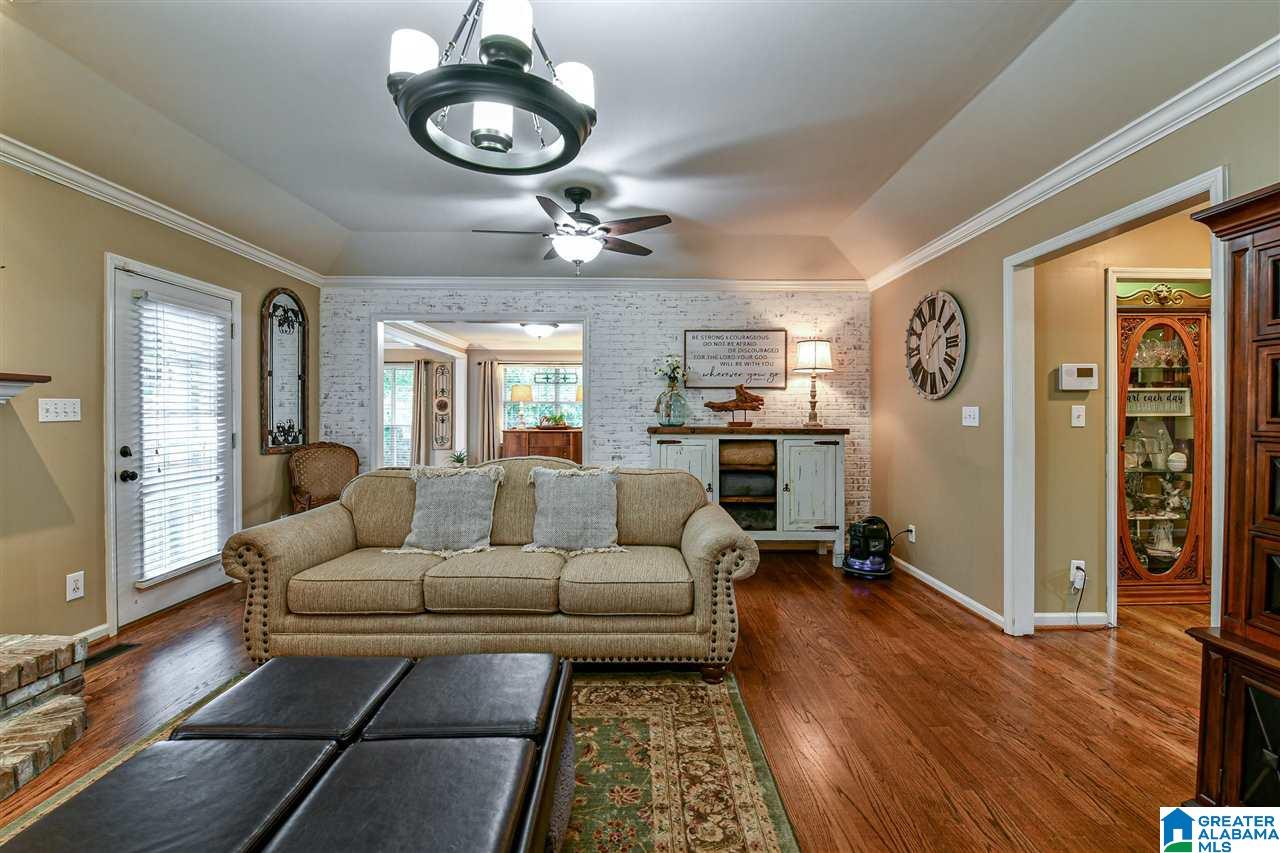 2805 Red Leaf Circle Bessemer, AL 35023 - Photo 13 of 48
