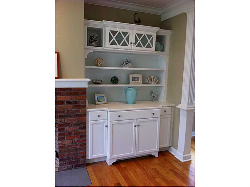 30 Ice Pond Road Westerly, RI 02891 - Photo 3 of 15 Living Room.